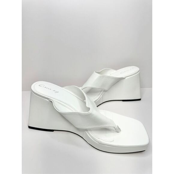Circus by Sam Edelman Sandals Size 9.5 White Slip On Wedge Heel Square Toe - Picture 6 of 9